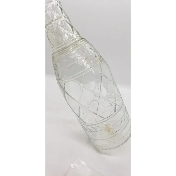 Vintage Bottle Decorative Diamond Lattice Embossed Pattern Decanter Wines Canada - Picture 3 of 7